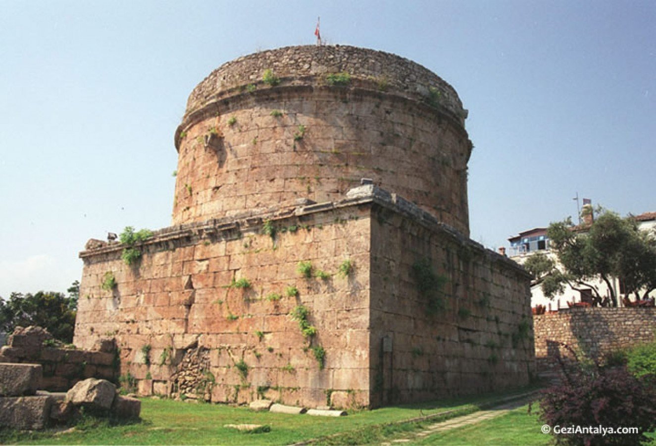 www.antalyaartutemlak.com ARTUT EMLAK MÜŞAVİRLİĞİ