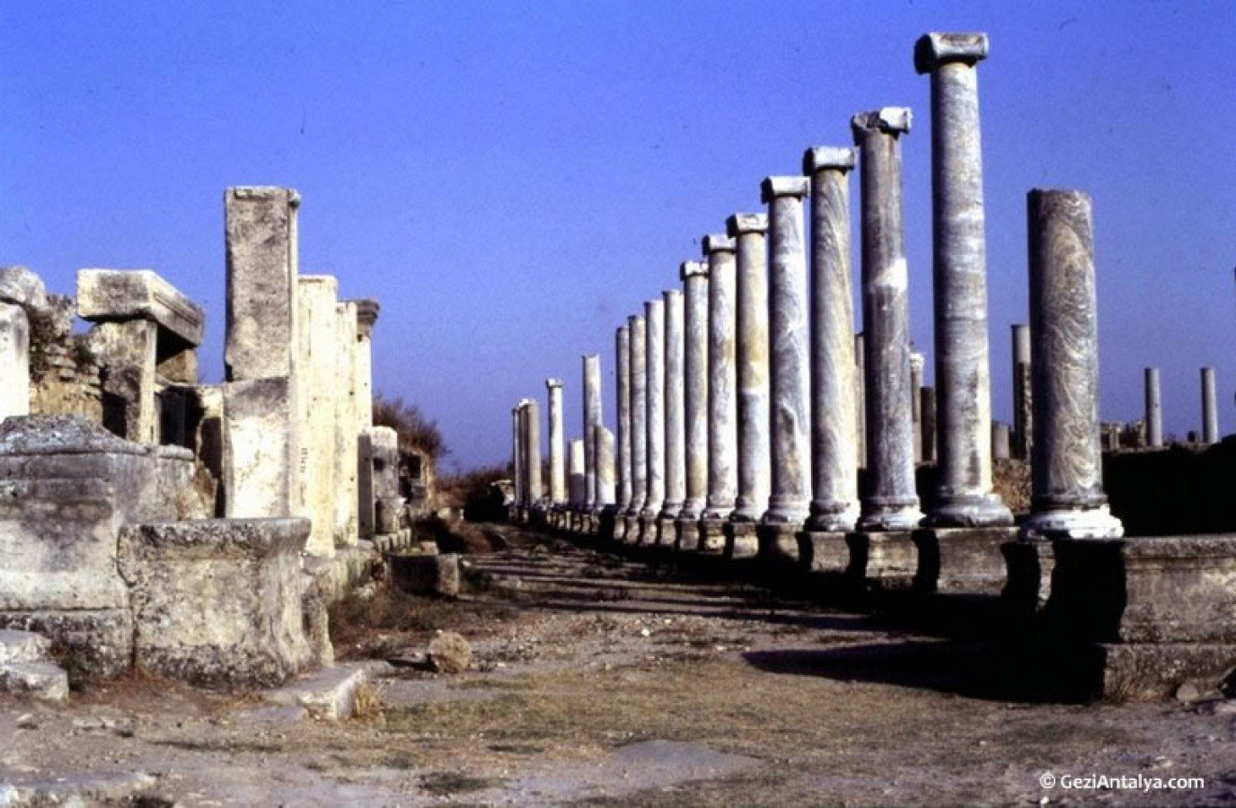 www.antalyaartutemlak.com ARTUT EMLAK MÜŞAVİRLİĞİ