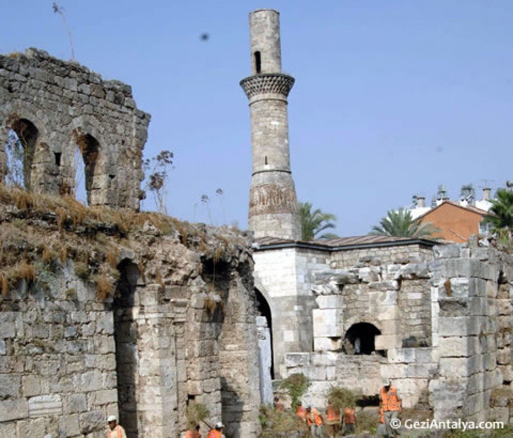 www.antalyaartutemlak.com ARTUT EMLAK MÜŞAVİRLİĞİ