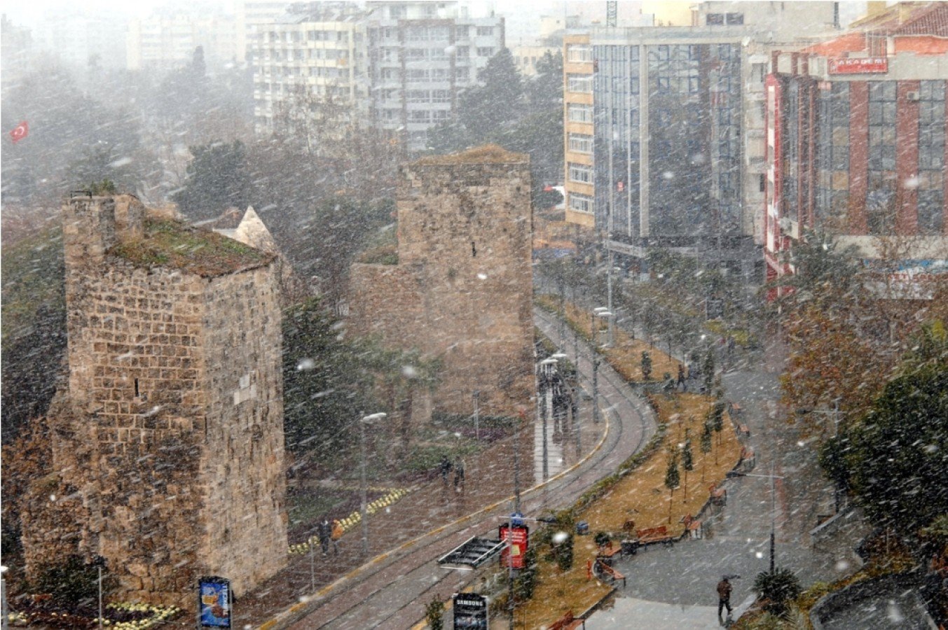 www.antalyaartutemlak.com ARTUT EMLAK MÜŞAVİRLİĞİ